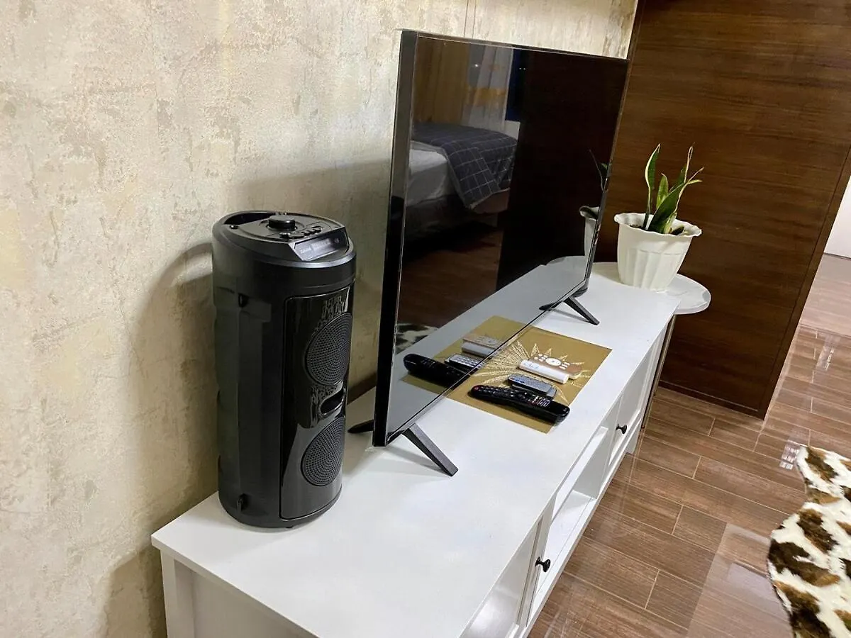 Family Oasis Makati 2 Bedroom 1 Kiddo Room 300 Mbps Fast Net Manila